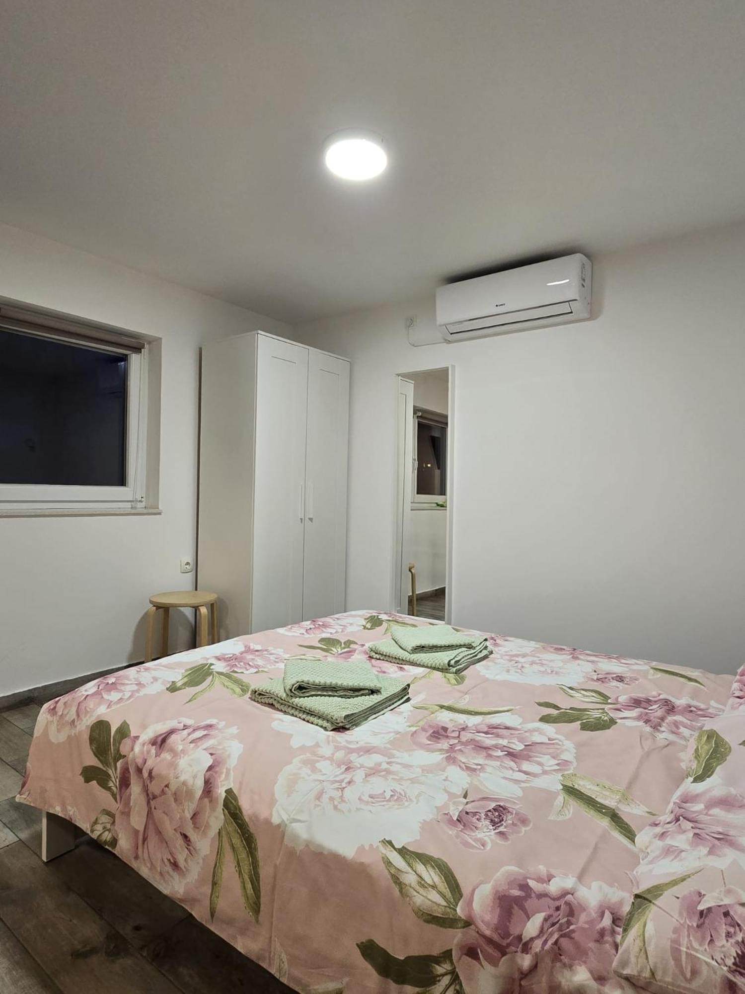 A&M Studio Apartman Otocac Exterior photo